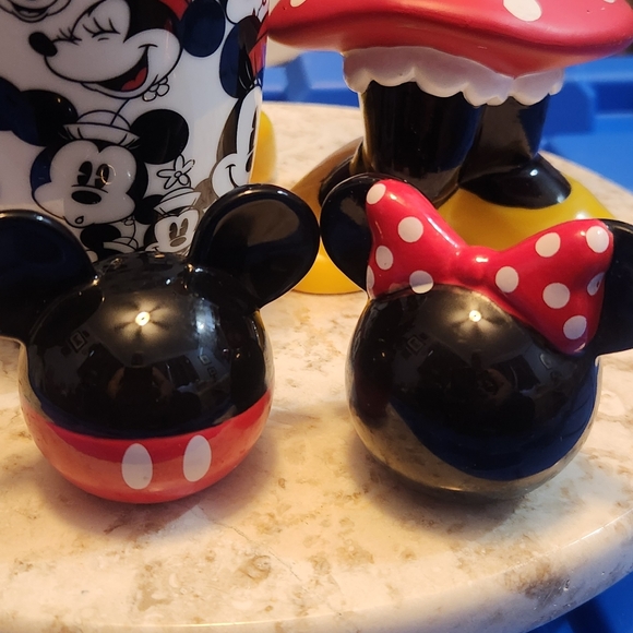 Vintage Mickey and Minnie - Picture 3 of 4